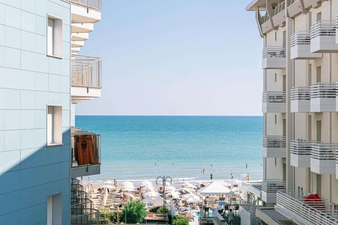Hotel Pigalle Lido di Jesolo Dış mekan fotoğraf